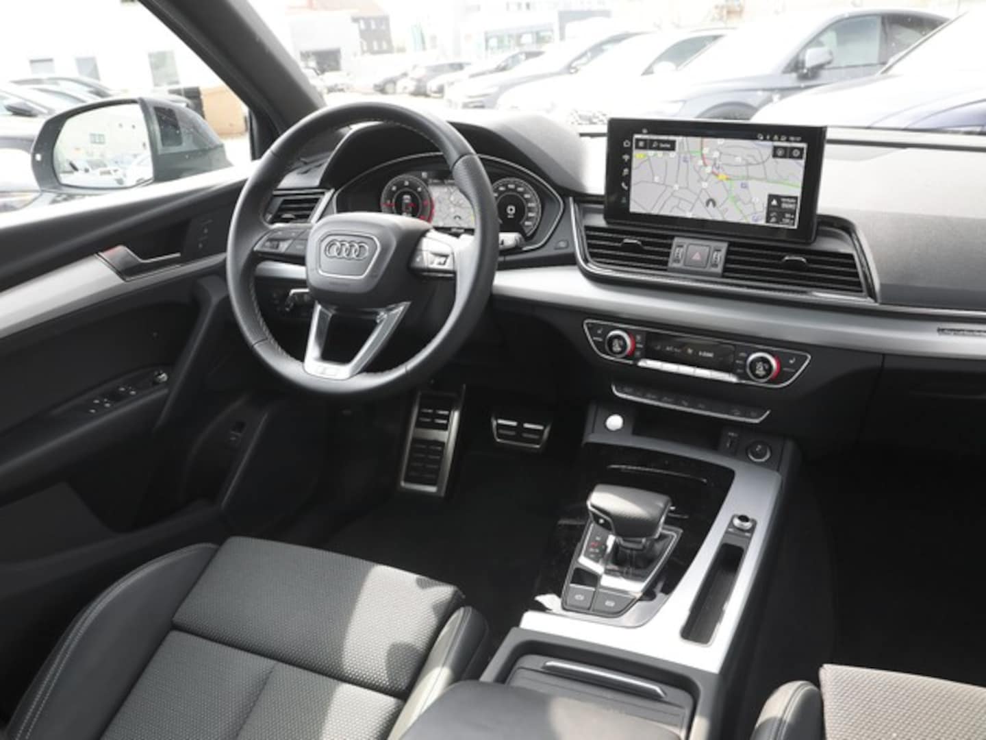 Bild über Audi Q5 Sportback 40 TDI quattro S tronic - für weitere Informationen kontaktieren Sie den Audi Partner