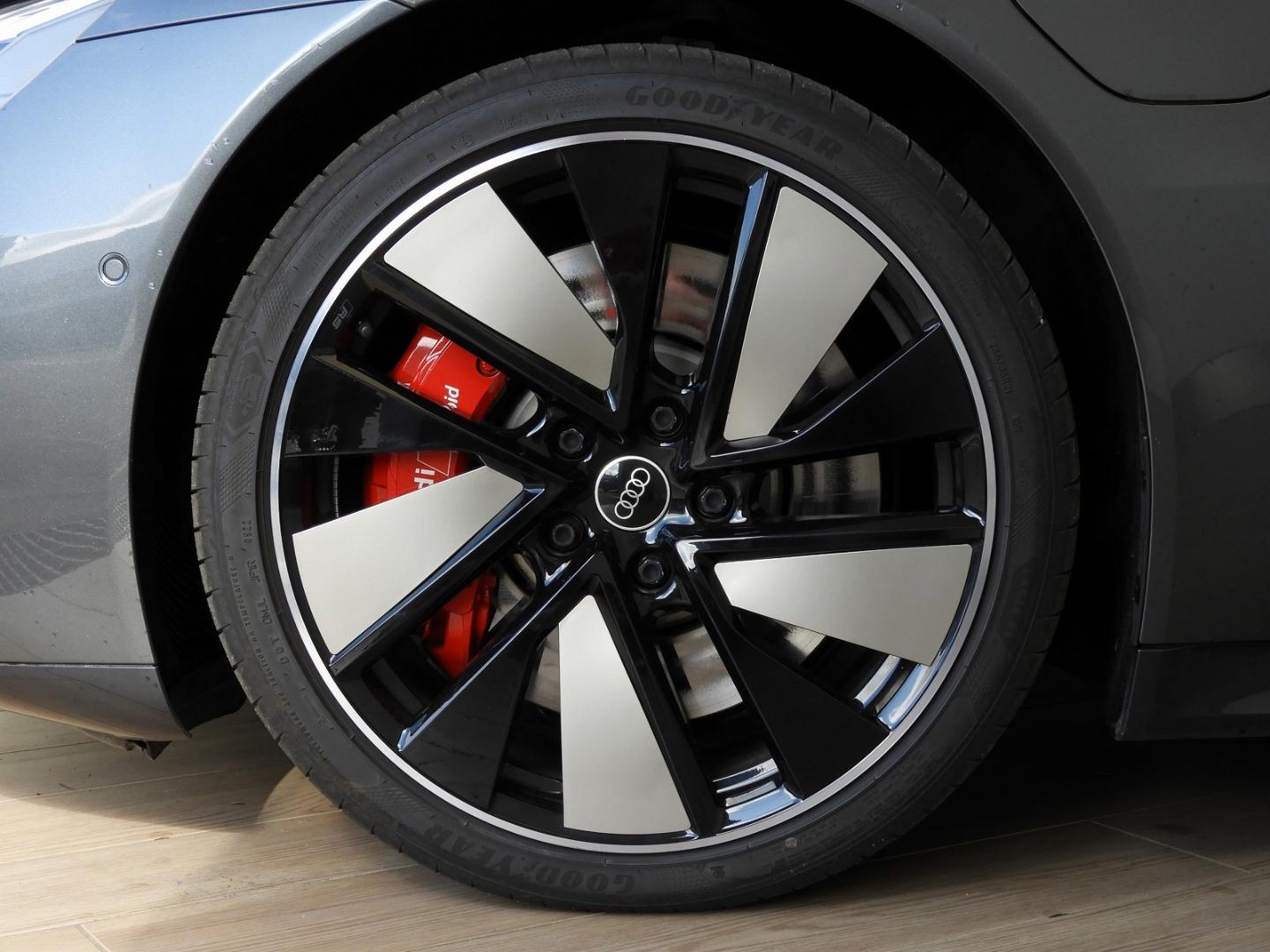 Image about Audi e-tron GT e-tron GT quattro
