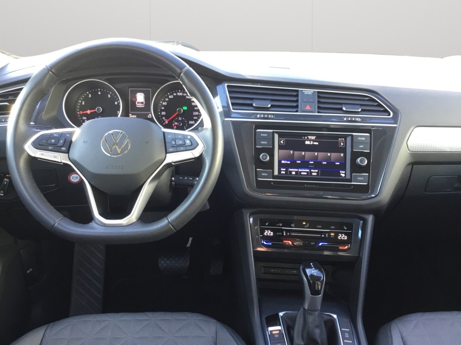 Volkswagen Tiguan – Bild 9