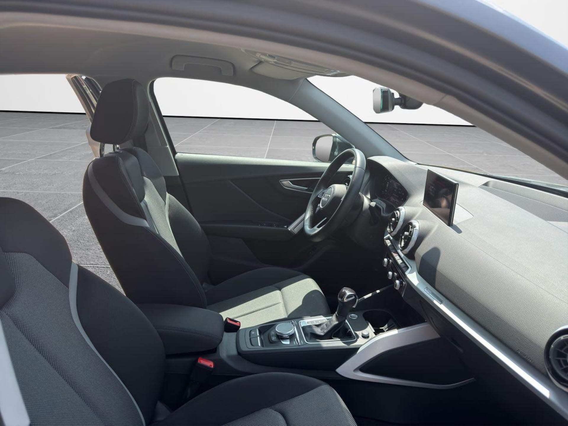 Audi Q2 S line