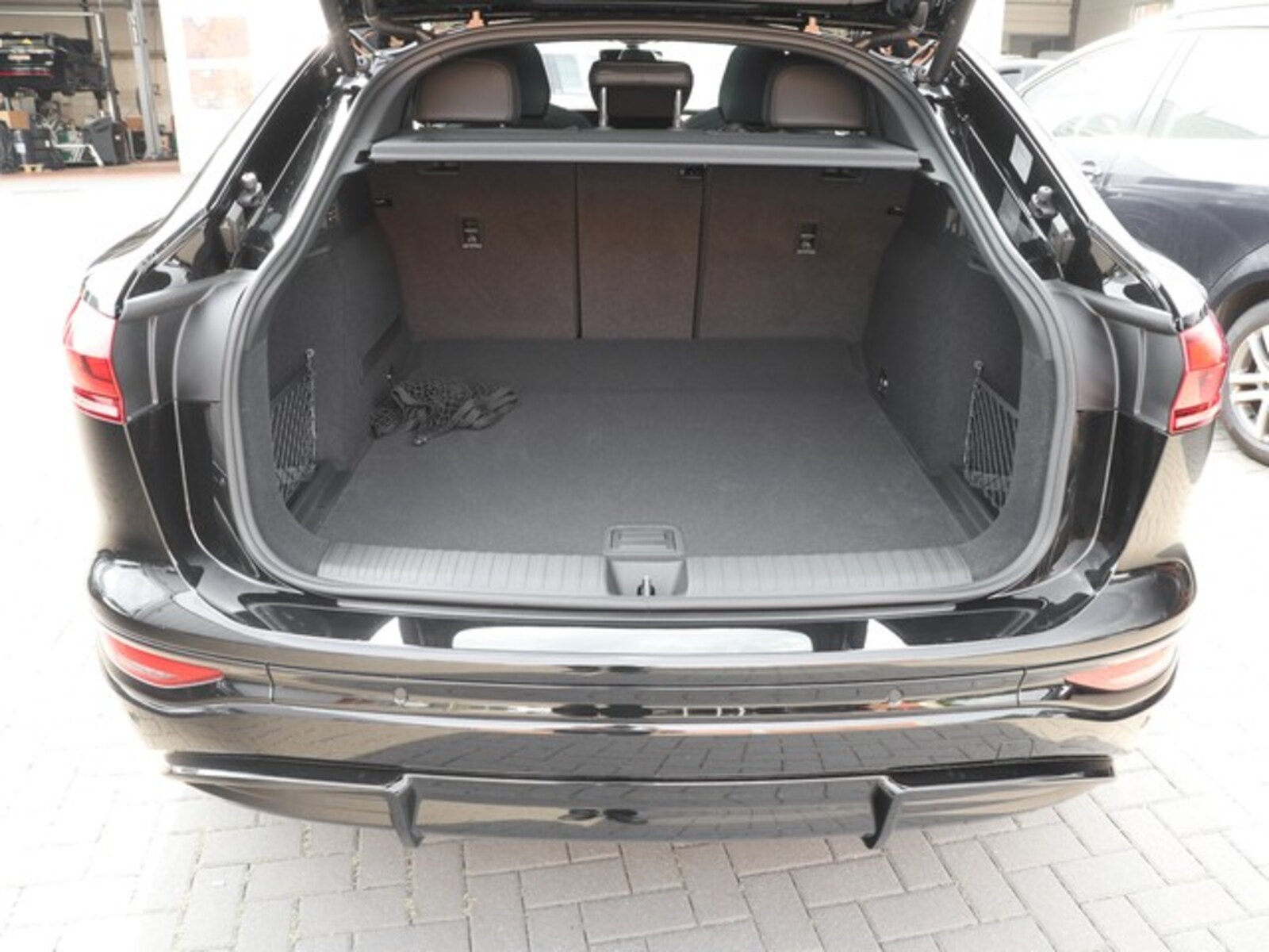 Audi Q6 Sportback e-tron – Bild 11