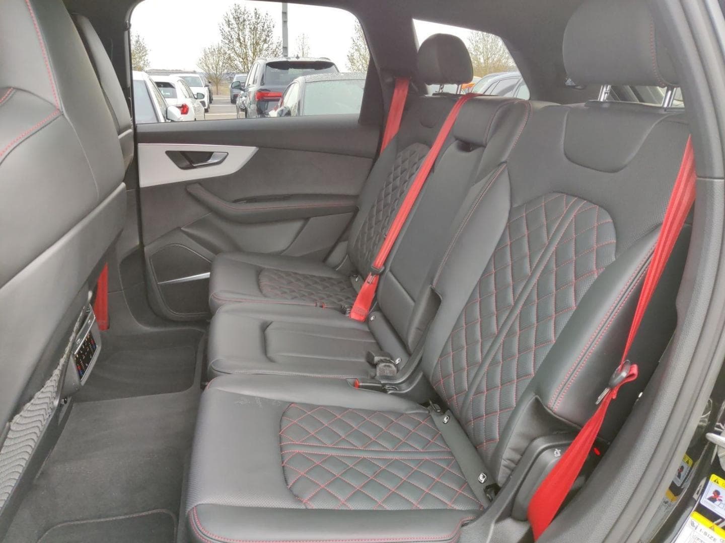 Bild über Audi Q7 SUV S line 50 TDI quattro tiptronic - für weitere Informationen kontaktieren Sie den Audi Partner