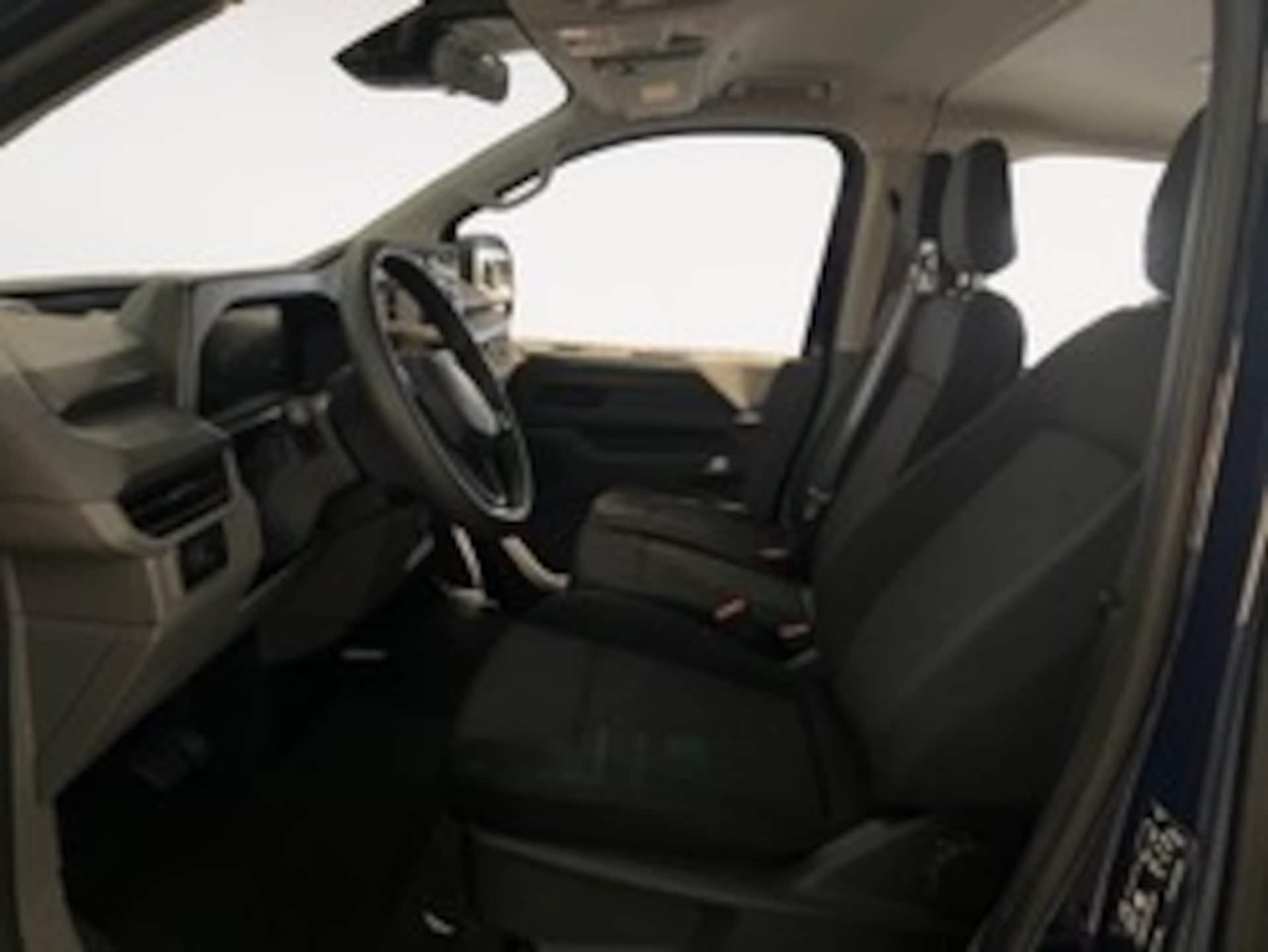 Volkswagen Transporter Kombi kurzer Radstand