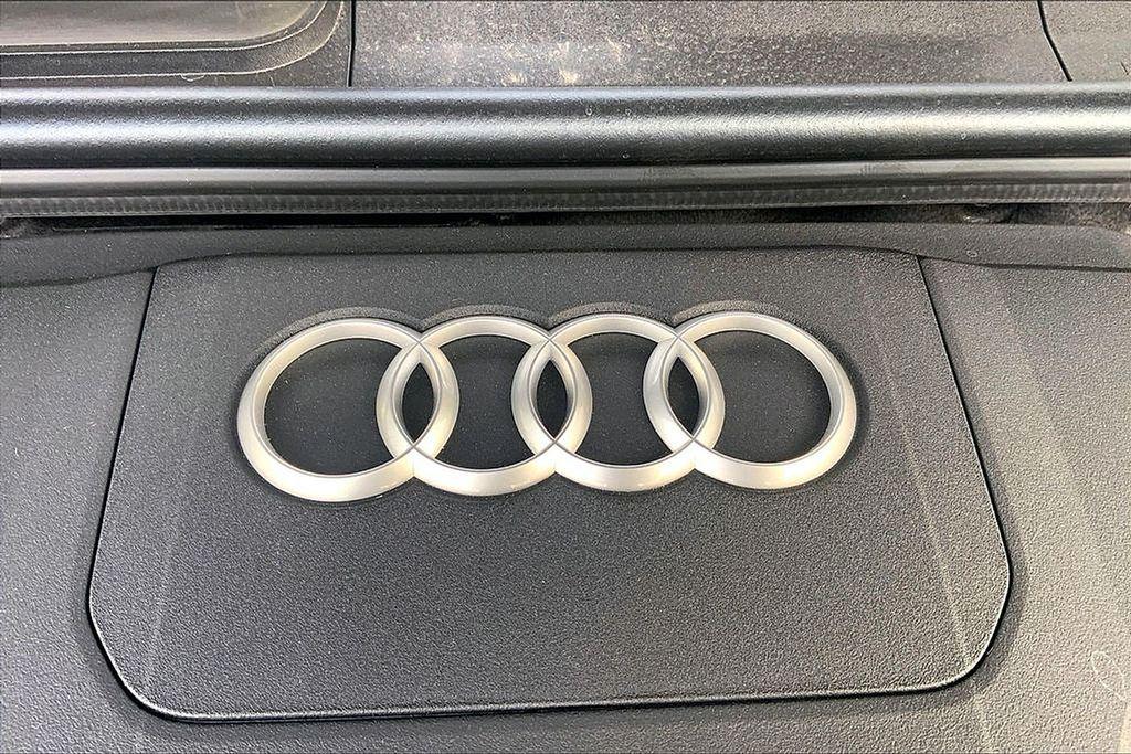 2026 Audi Q7 Premium - Photo 17