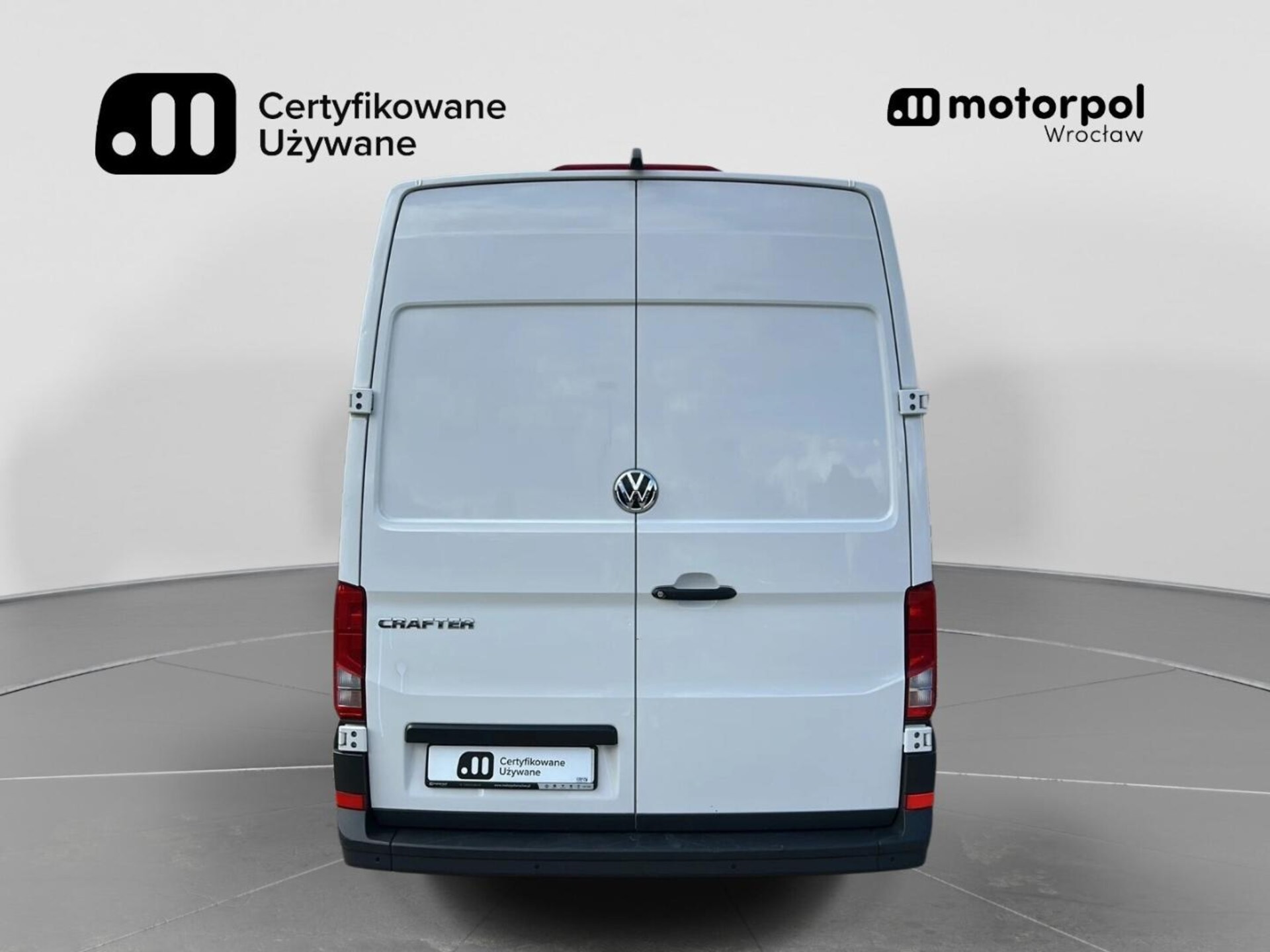 Volkswagen Crafter Furgon średni rozstaw osi