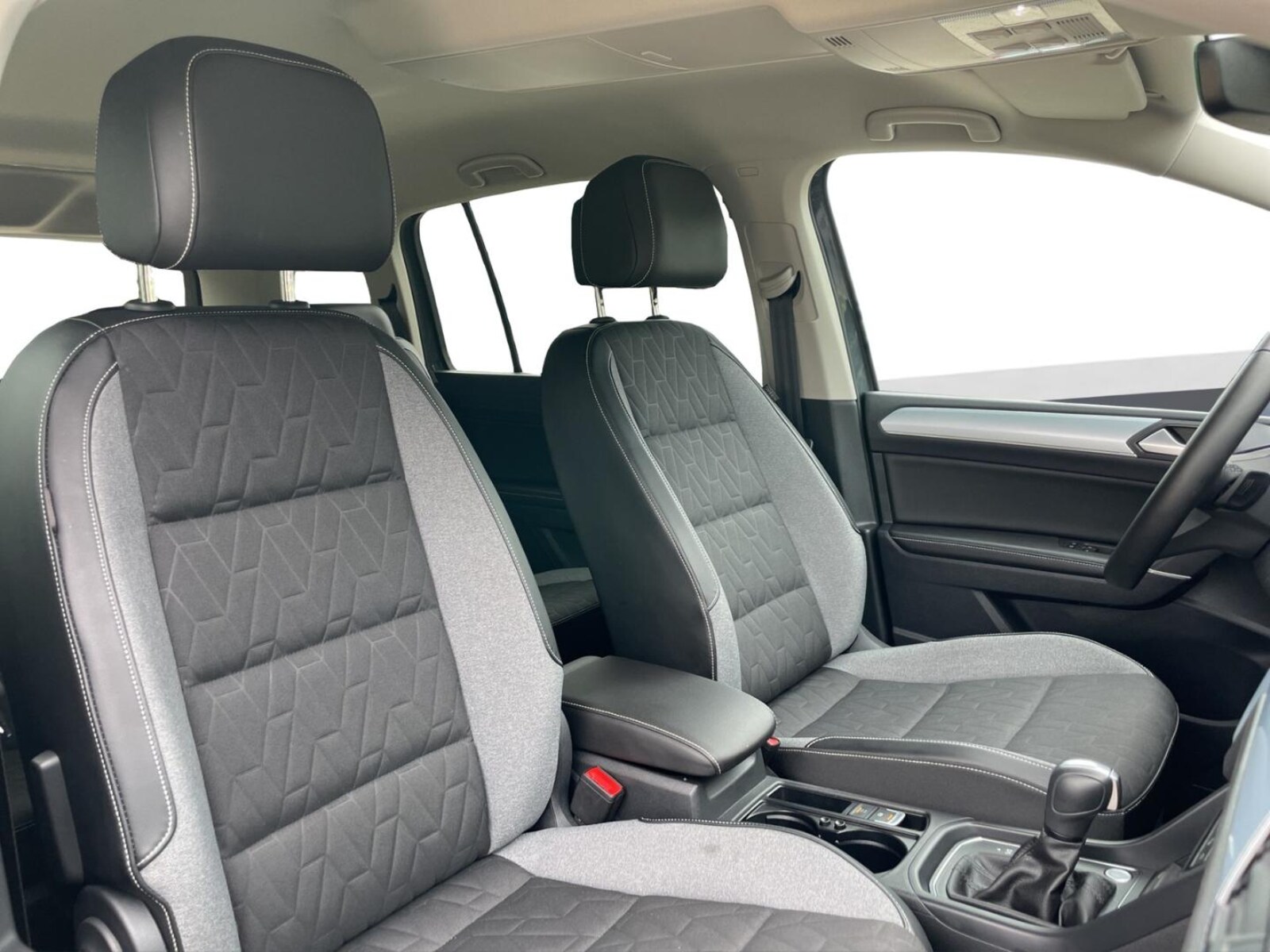 Volkswagen Touran – Bild 17