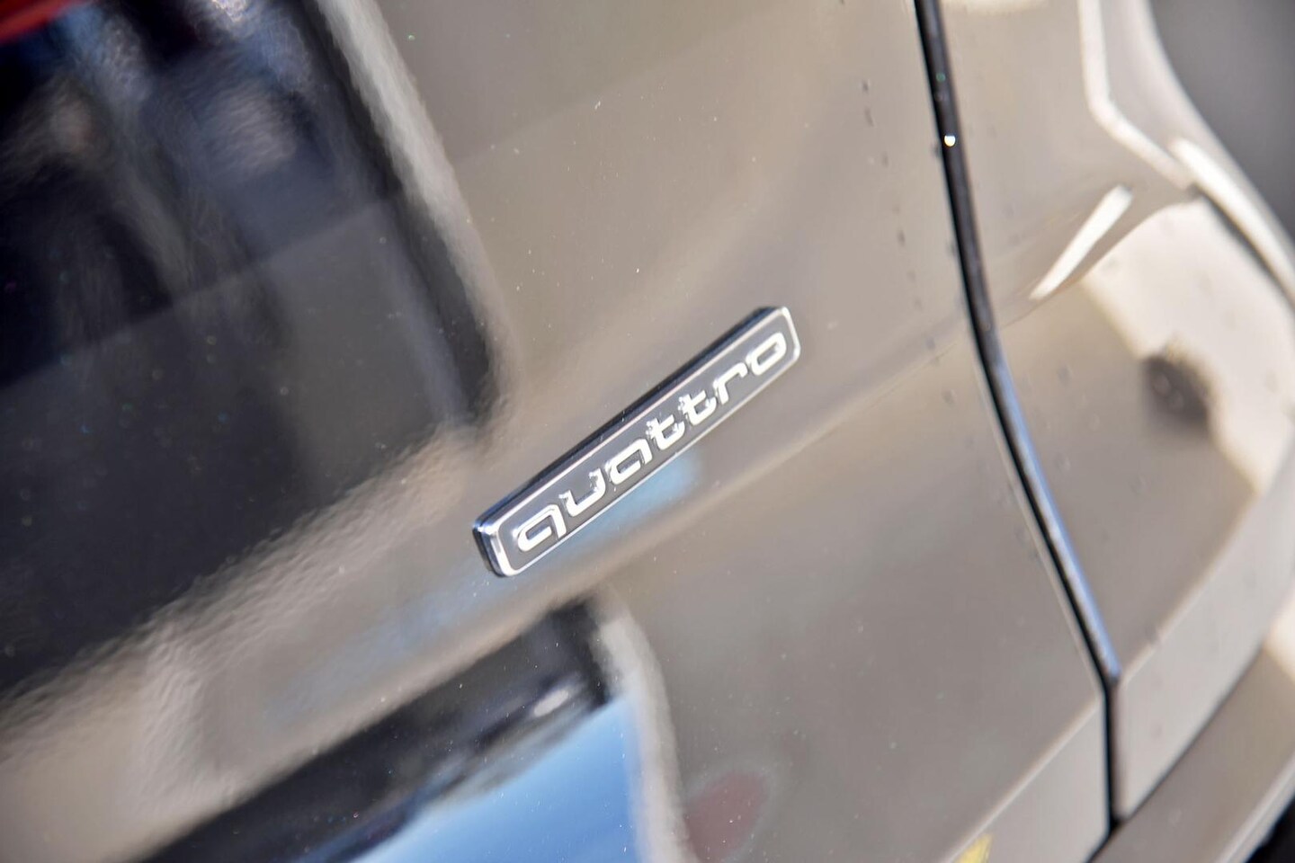 Image about Audi Q5 SUV e-hybrid quattro S tronic