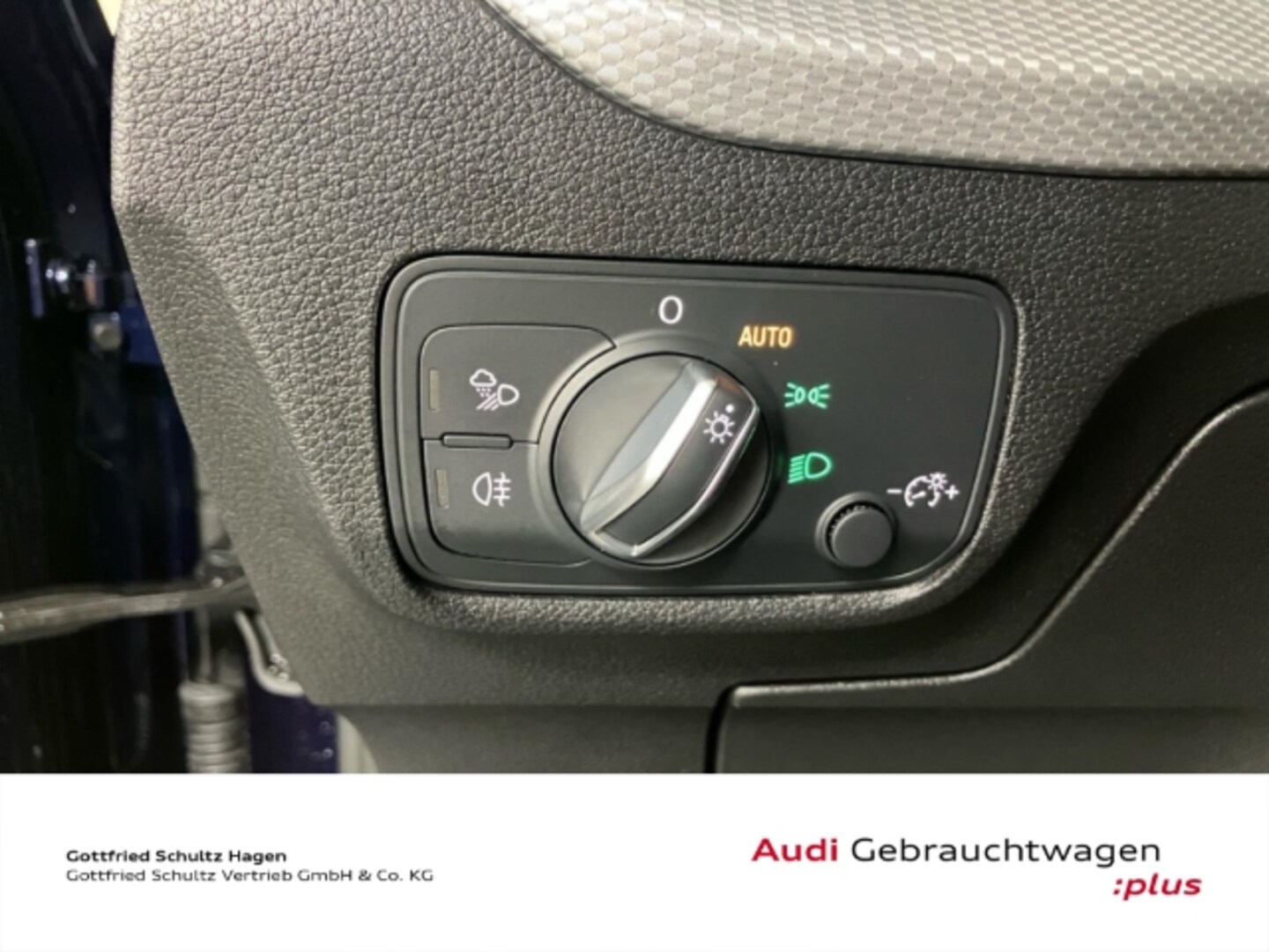 Bild über Audi Q2 S line 35 TFSI S tronic - für weitere Informationen kontaktieren Sie den Audi Partner