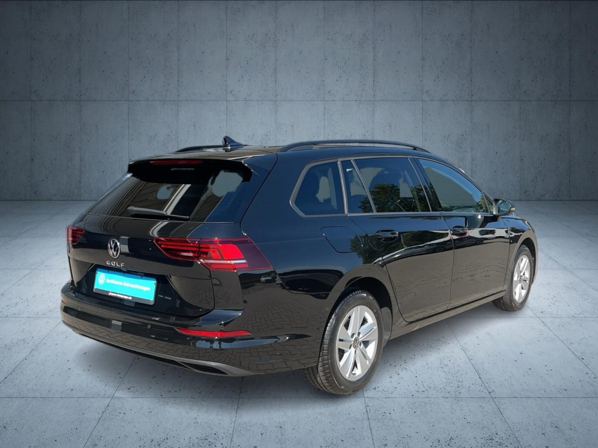 Volkswagen Golf Variant Life