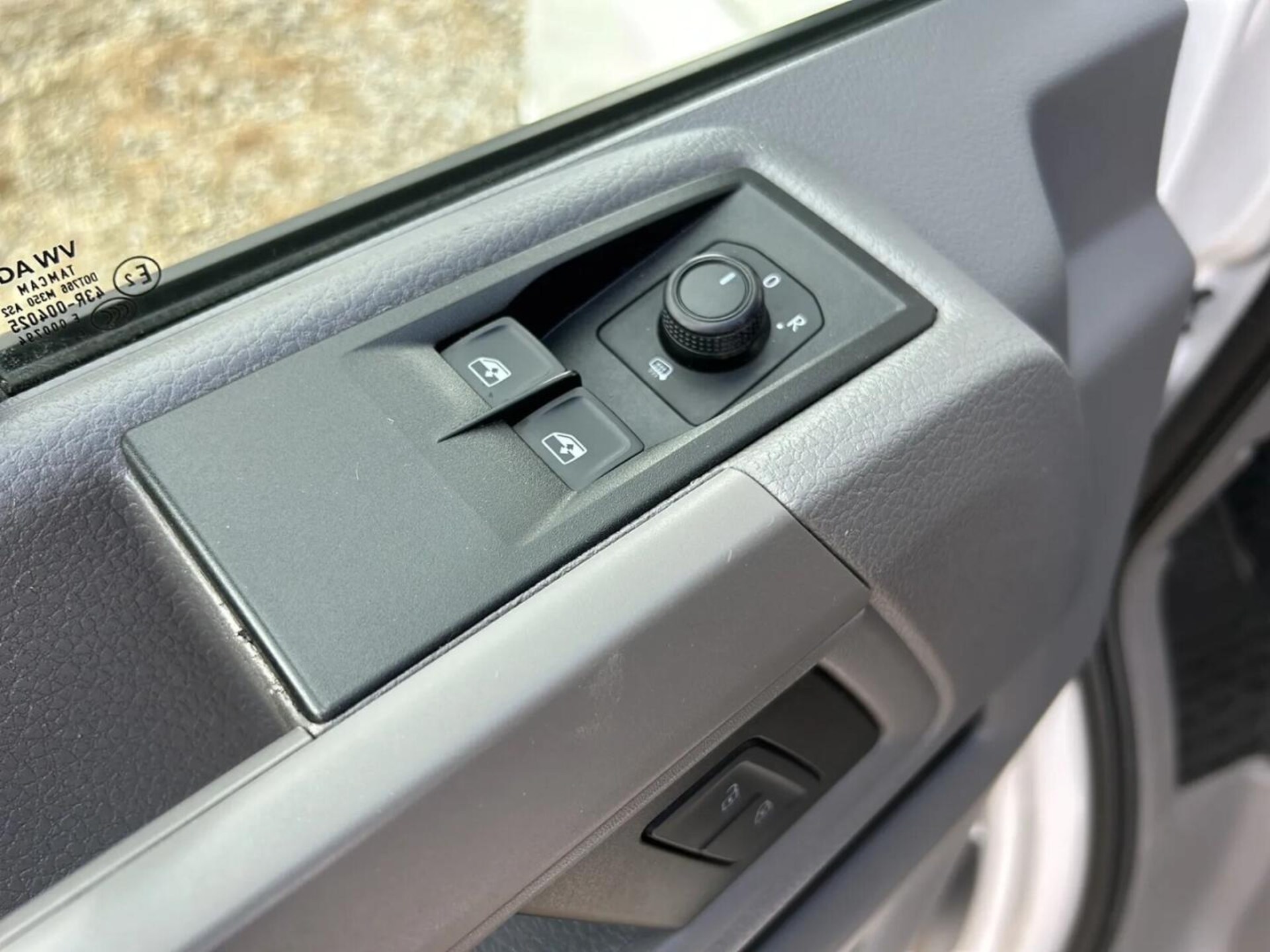 Volkswagen Crafter Furgon średni rozstaw osi