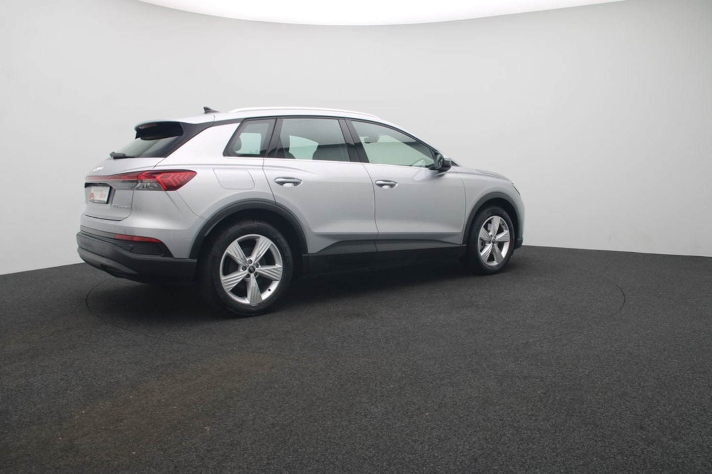 Bild über Audi Q4 e-tron 40 e-tron - für weitere Informationen kontaktieren Sie den Audi Partner
