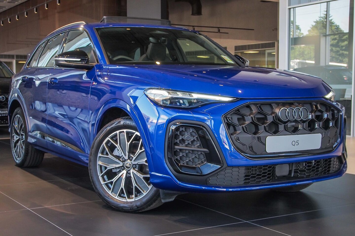 Image about Audi Q5 SUV TFSI quattro 200 kW sport