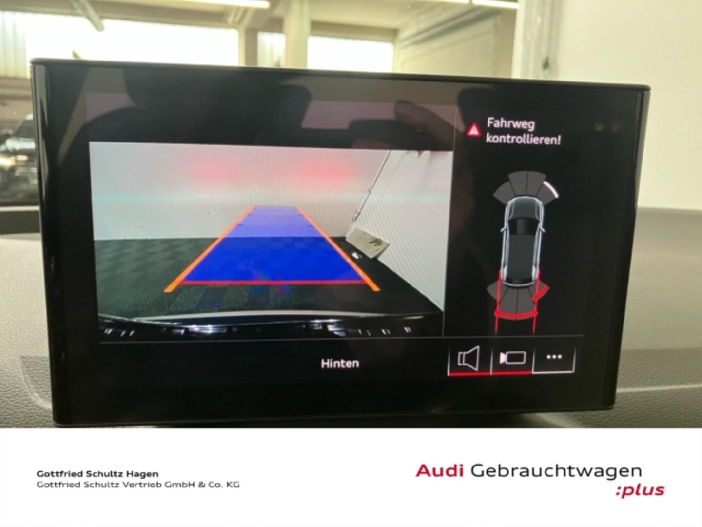 Bild über Audi Q2 S line 35 TFSI S tronic - für weitere Informationen kontaktieren Sie den Audi Partner