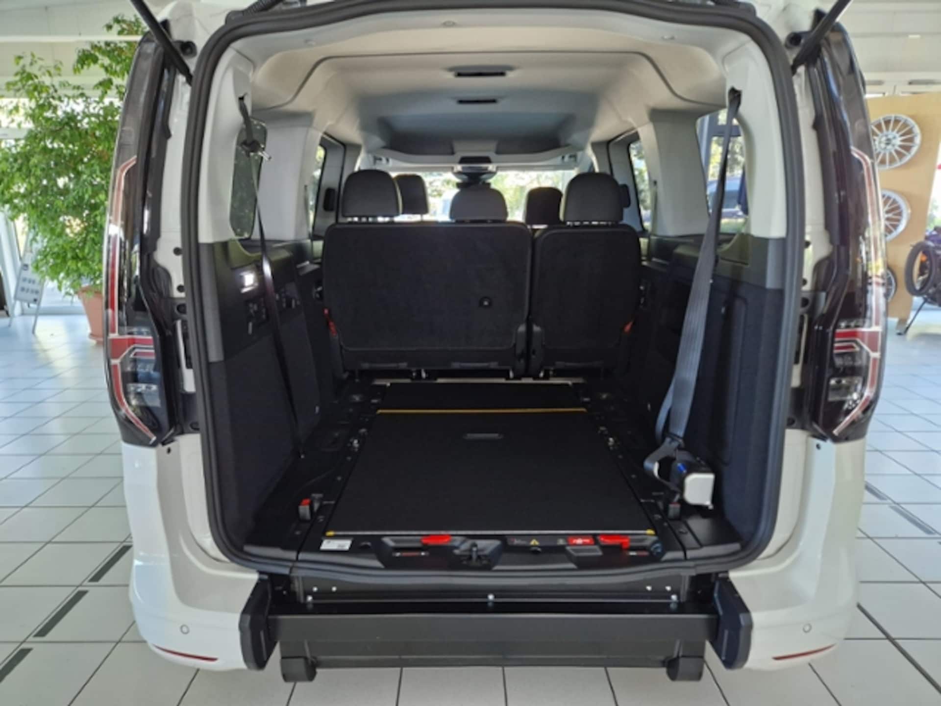 Volkswagen Caddy Maxi Basis-Modell