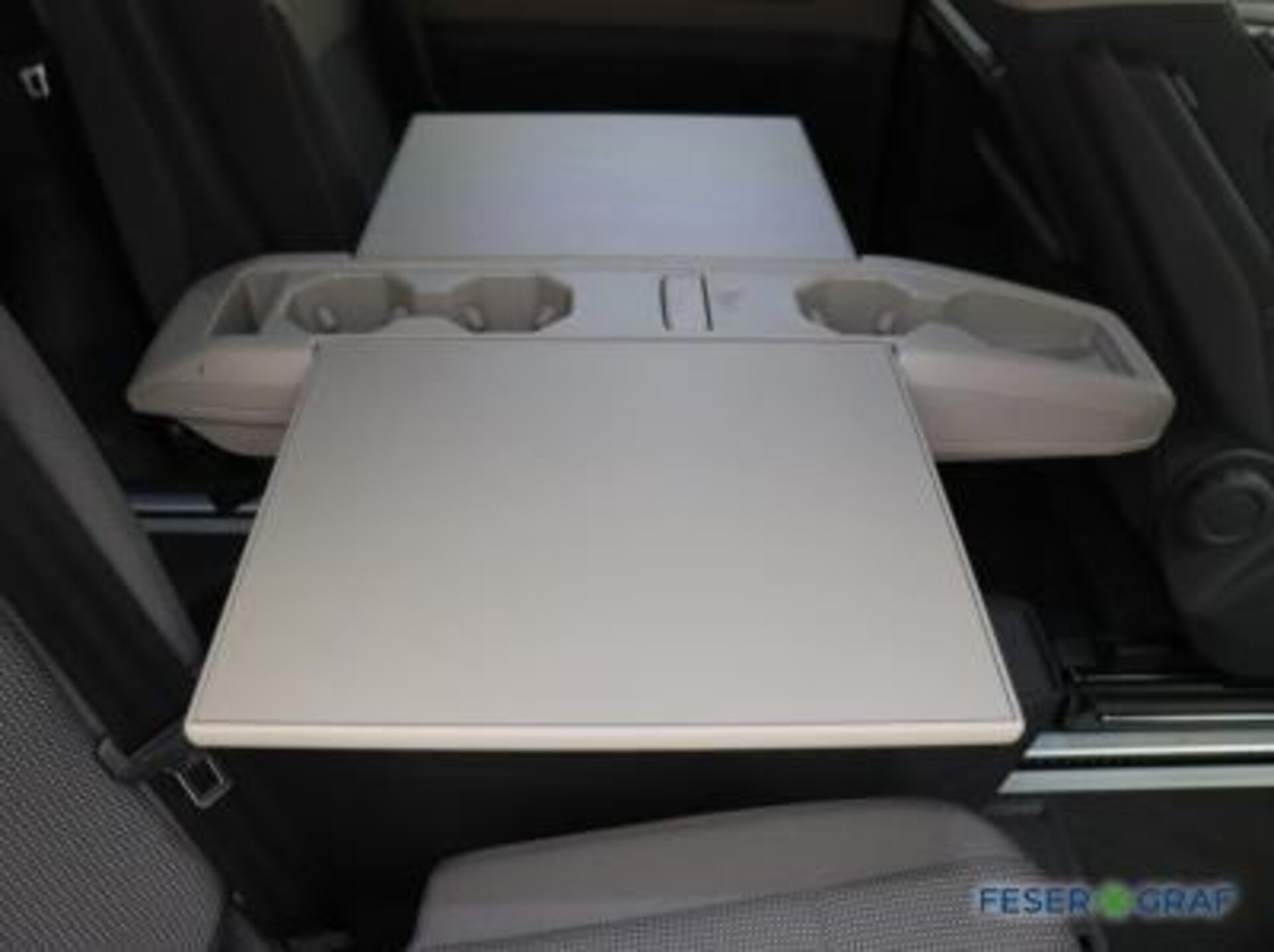 Volkswagen Multivan Basis-Modell