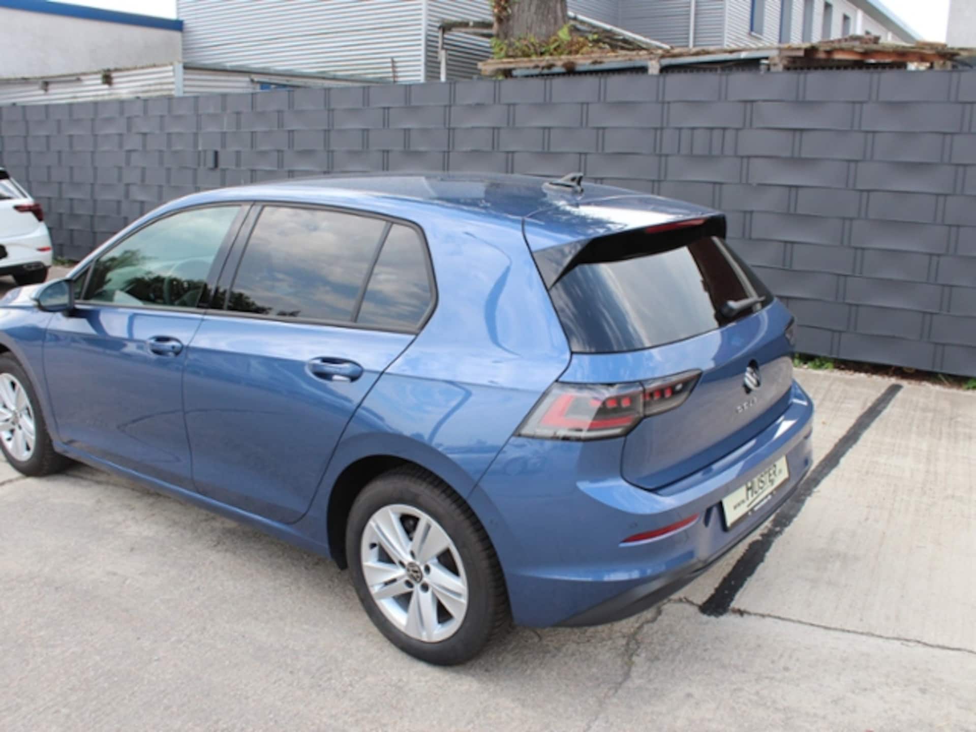 Volkswagen Golf Life