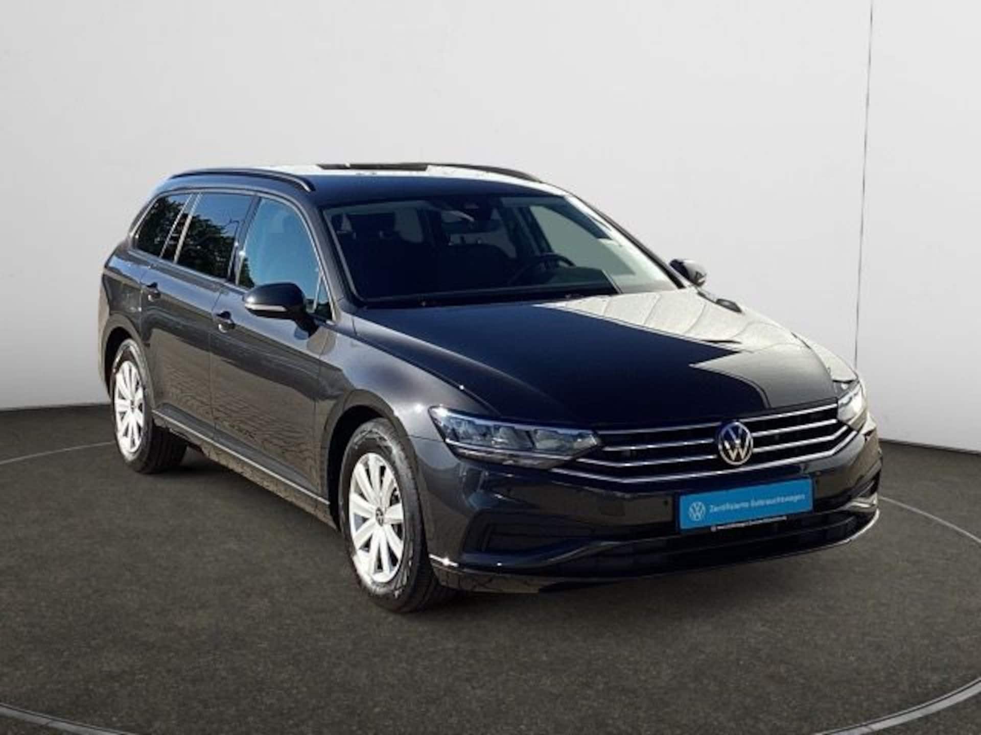 Volkswagen Passat Variant Basis-Modell