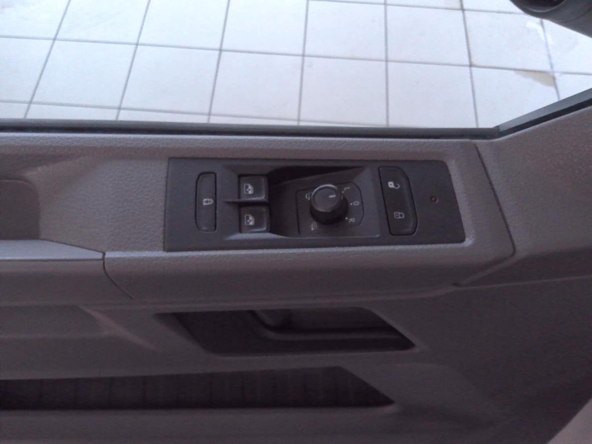 Volkswagen T6.1 Transporter Kombi kurzer Radstand
