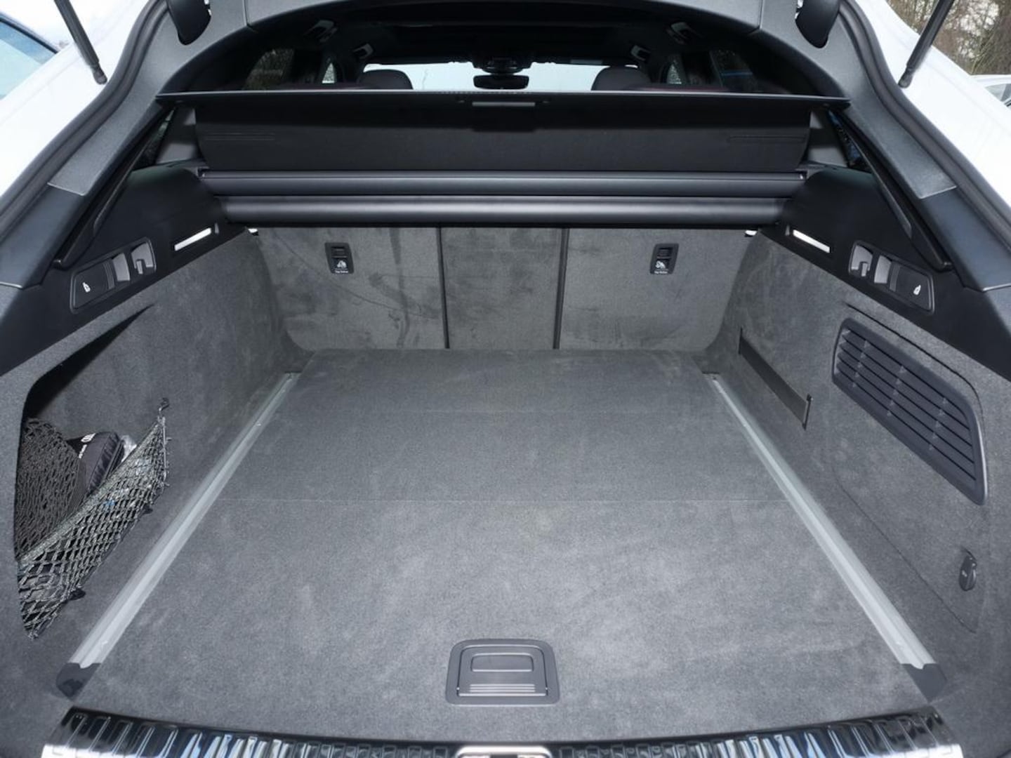 Bild über Audi S6 Avant TDI quattro tiptronic - für weitere Informationen kontaktieren Sie den Audi Partner