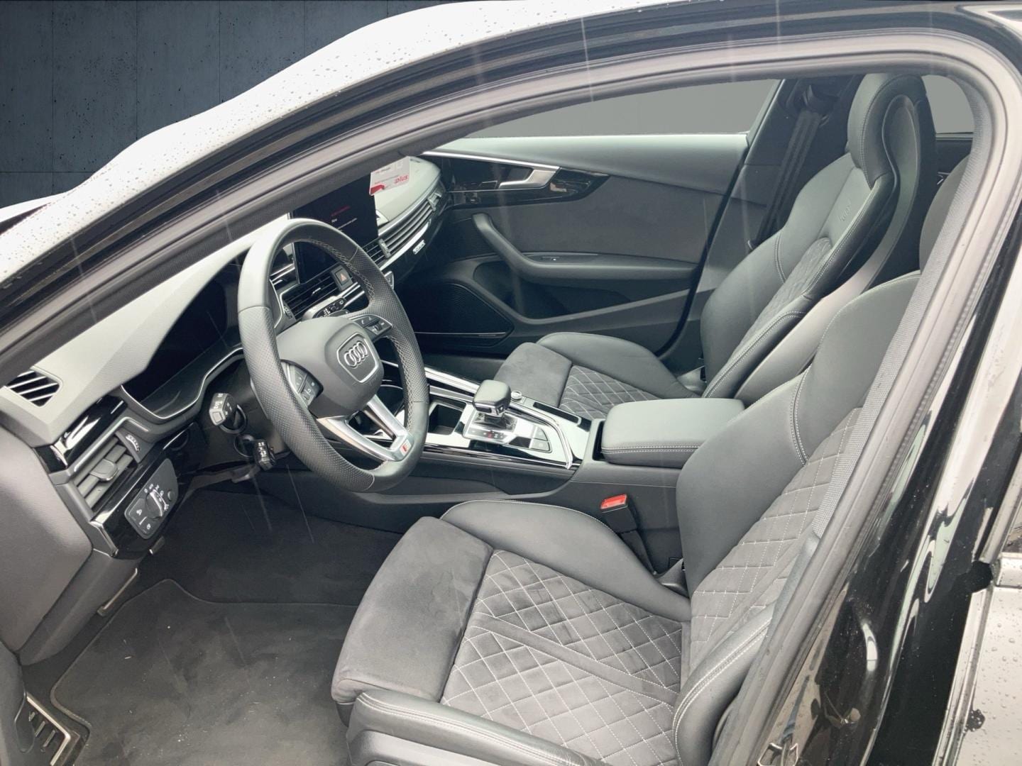 Bild über Audi S4 Avant TDI quattro tiptronic - für weitere Informationen kontaktieren Sie den Audi Partner