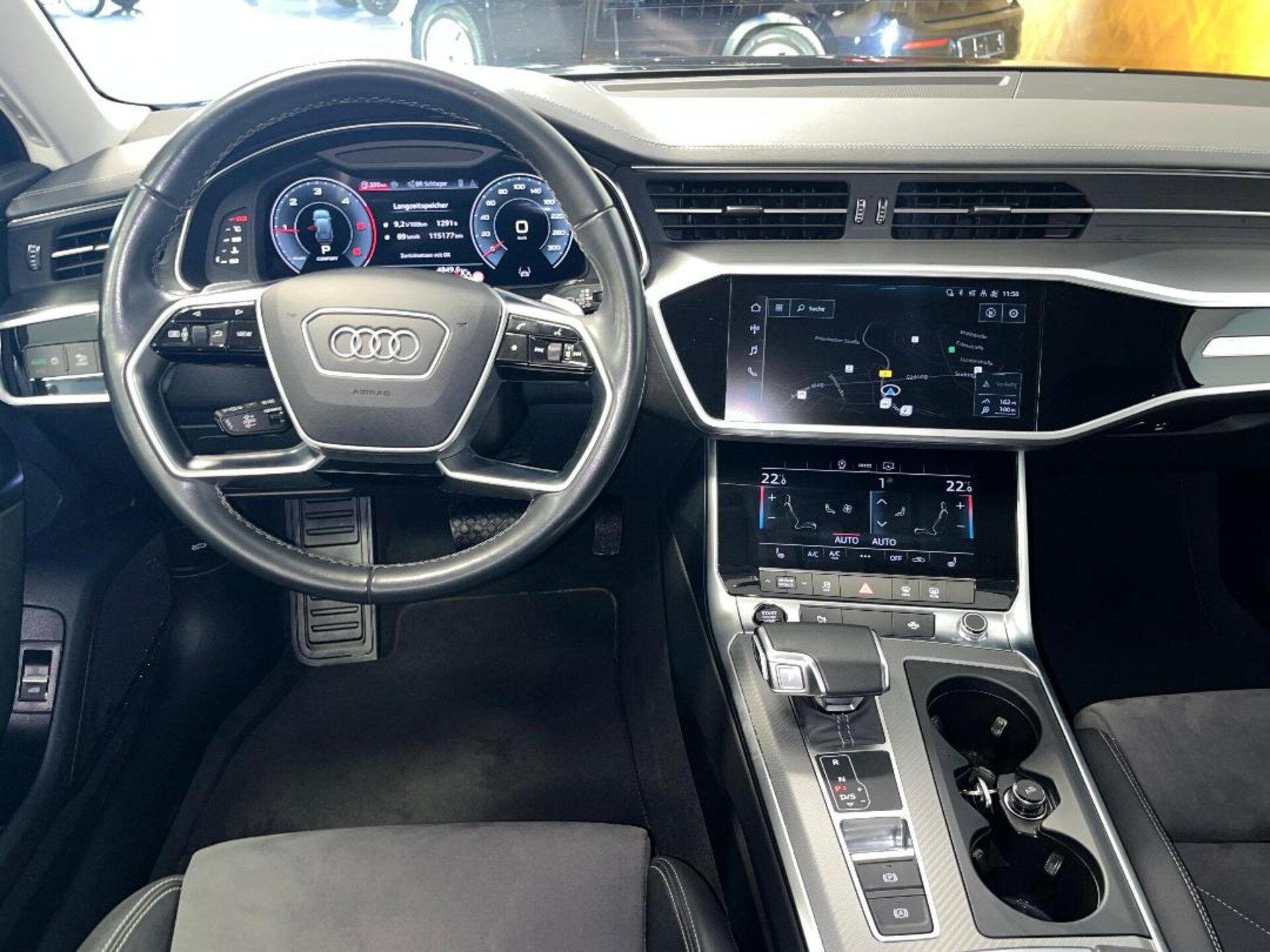 Audi A6 Avant Advance