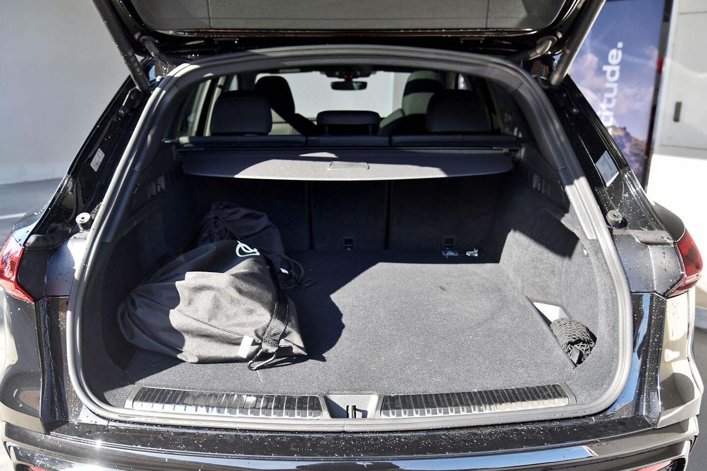 Image about Audi Q5 SUV e-hybrid quattro S tronic