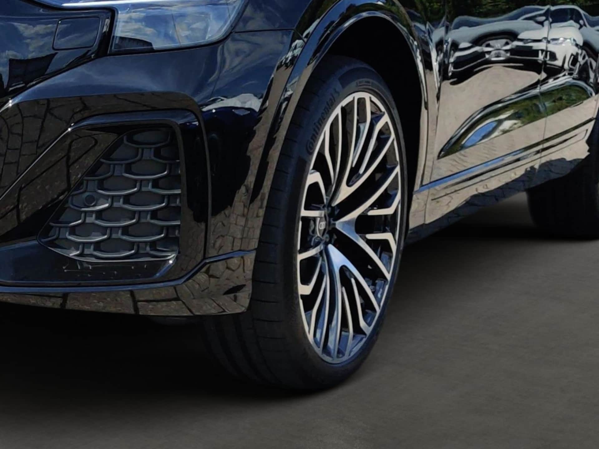 Audi Q8 SUV