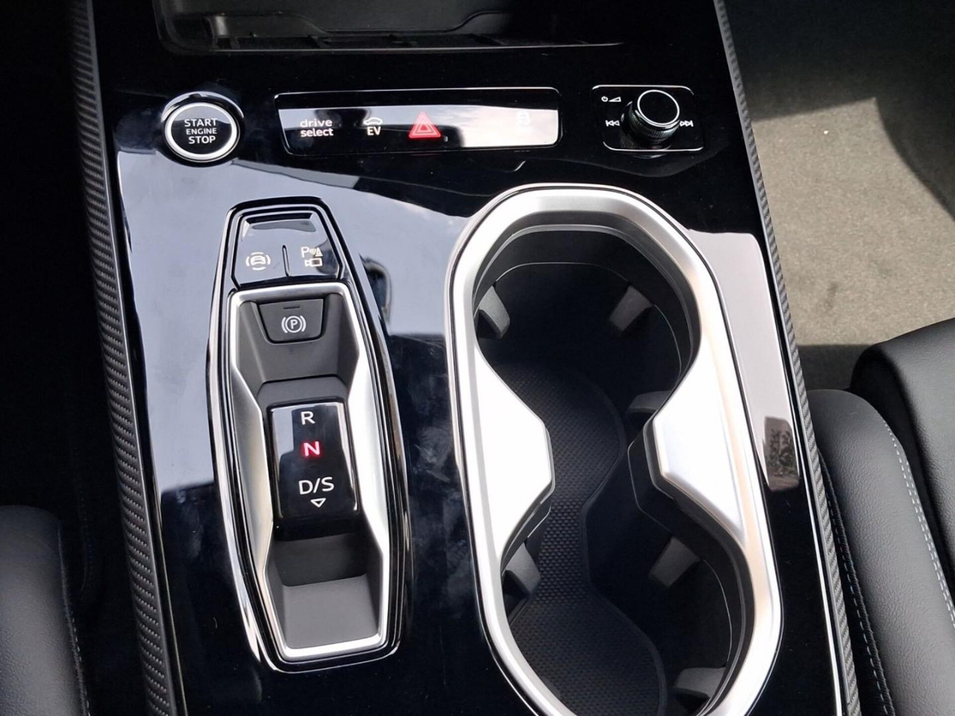 Audi A6 Limousine e-hybrid edition one