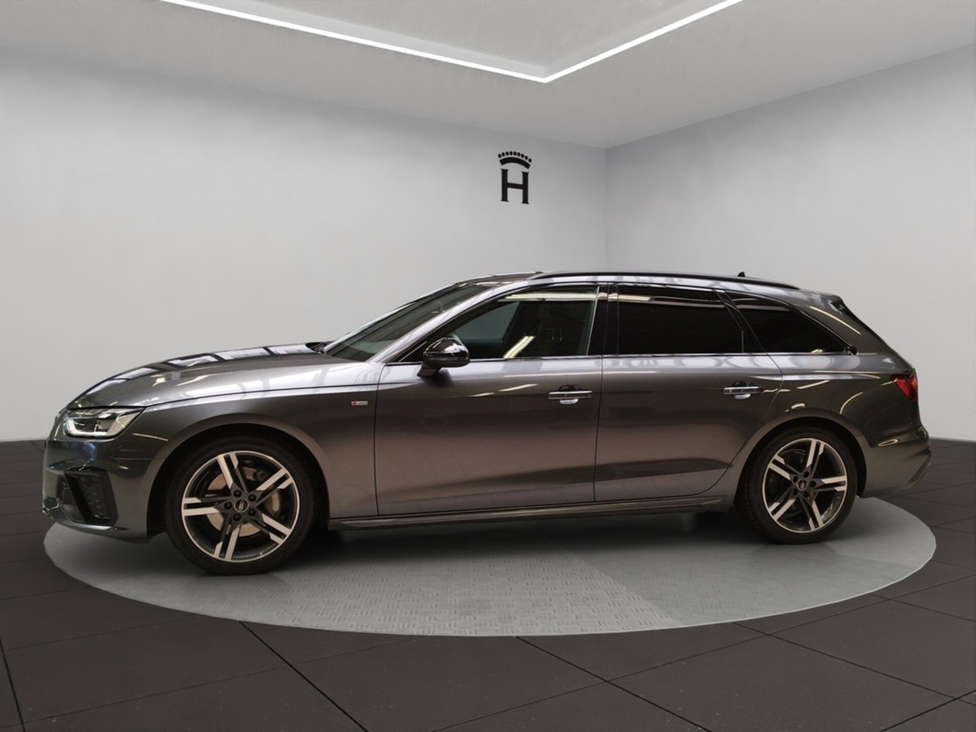 Audi A4 Avant S line