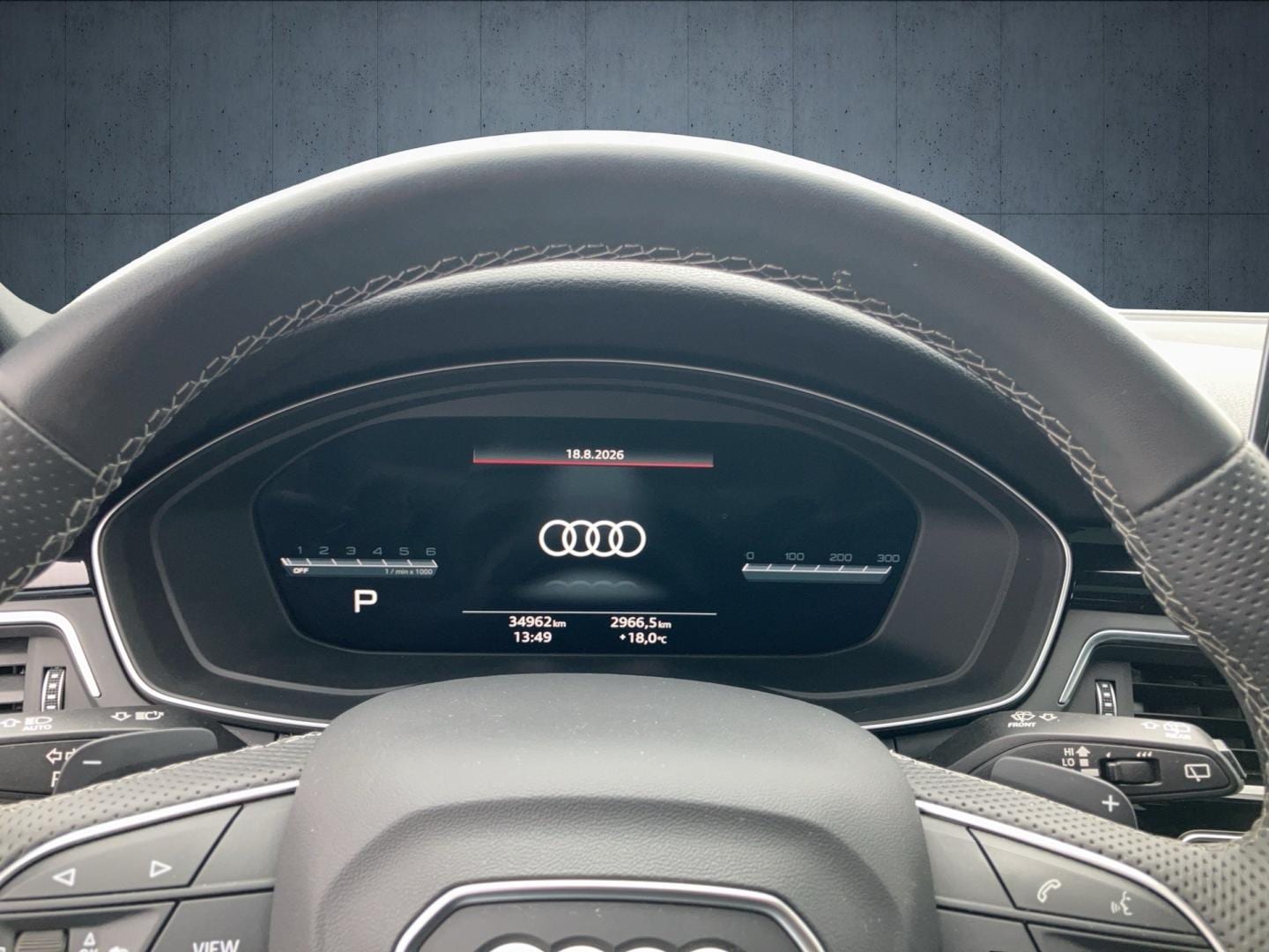 Bild über Audi S4 Avant TDI quattro tiptronic - für weitere Informationen kontaktieren Sie den Audi Partner