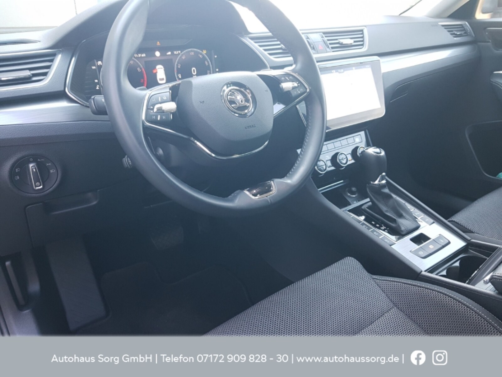 Škoda Superb Combi – Bild 8