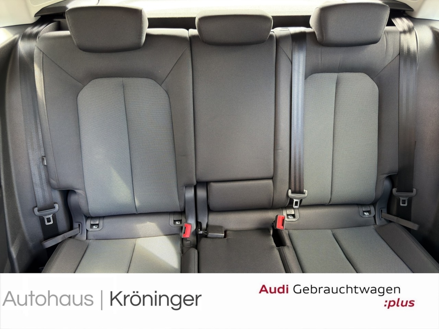 Bild über Audi Q3 advanced 35 TDI S tronic - für weitere Informationen kontaktieren Sie den Audi Partner