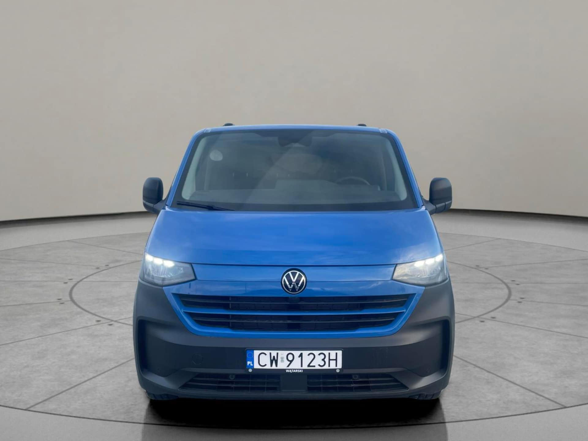 Volkswagen Transporter Furgon długi rozstaw osi