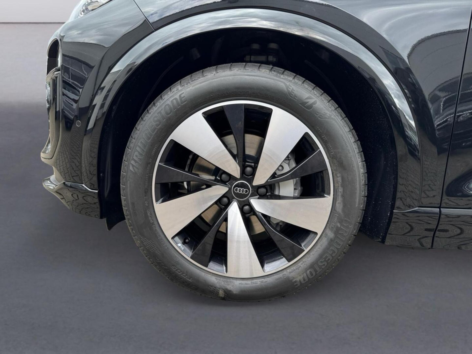 Audi Q6 SUV e-tron