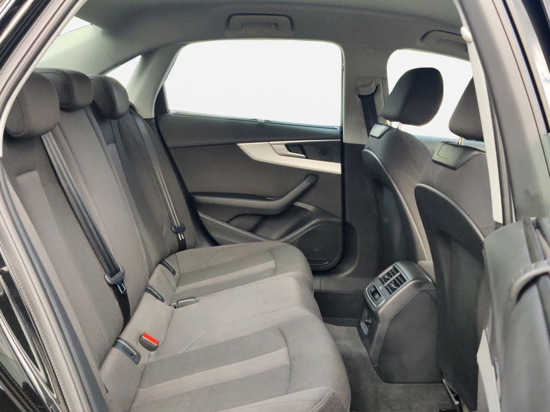 Audi A4 Limousine Advanced
