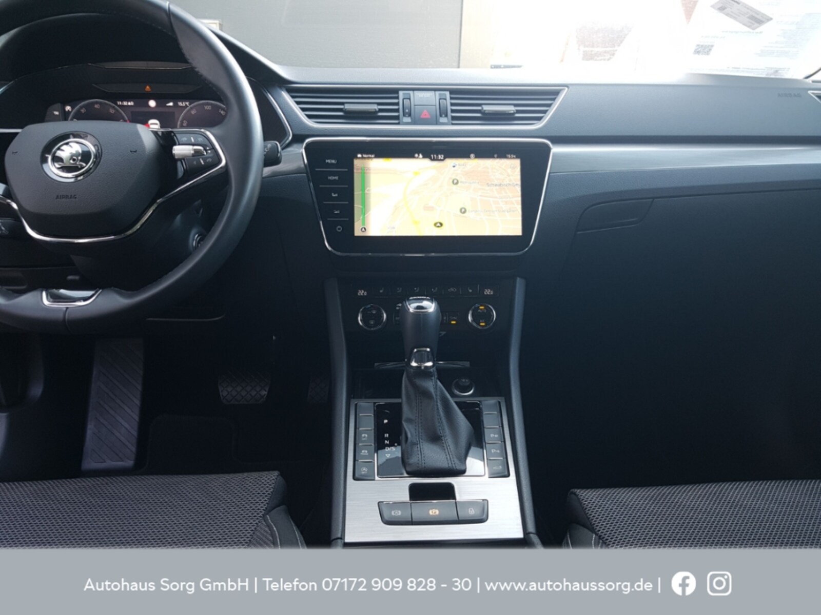 Škoda Superb Combi – Bild 9