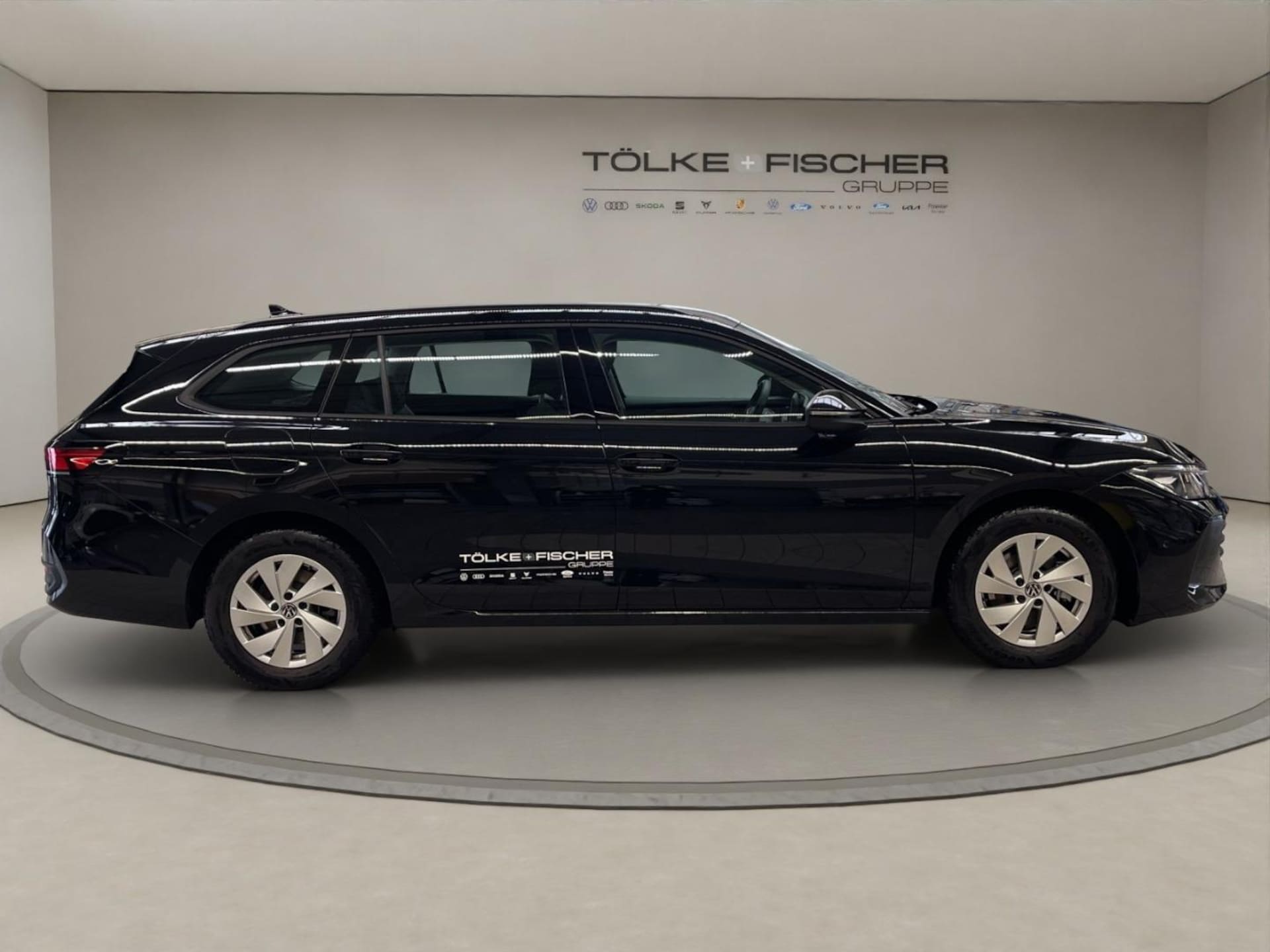 Volkswagen Passat Basis-Modell