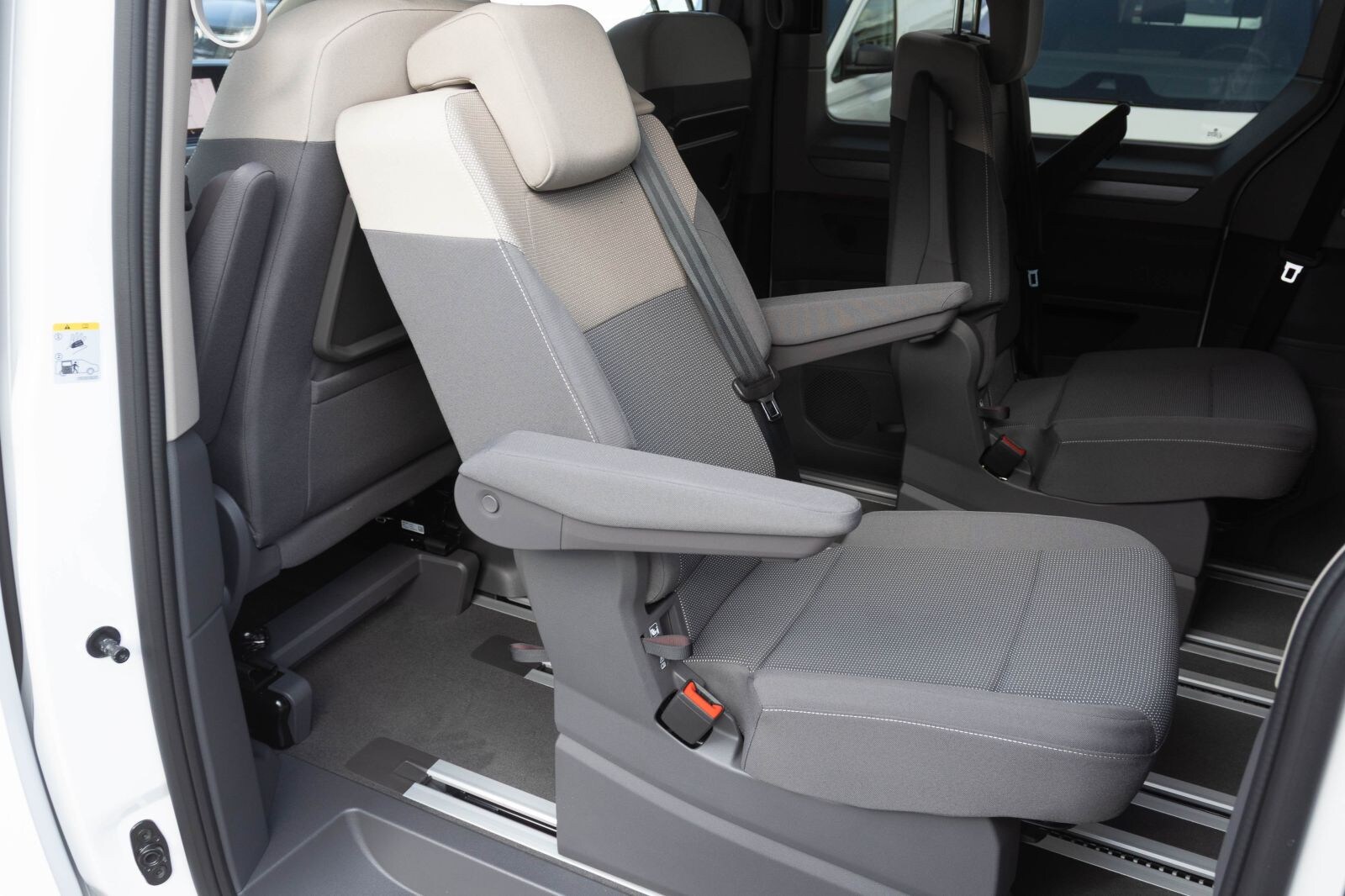 Volkswagen Multivan Langversion – Bild 13