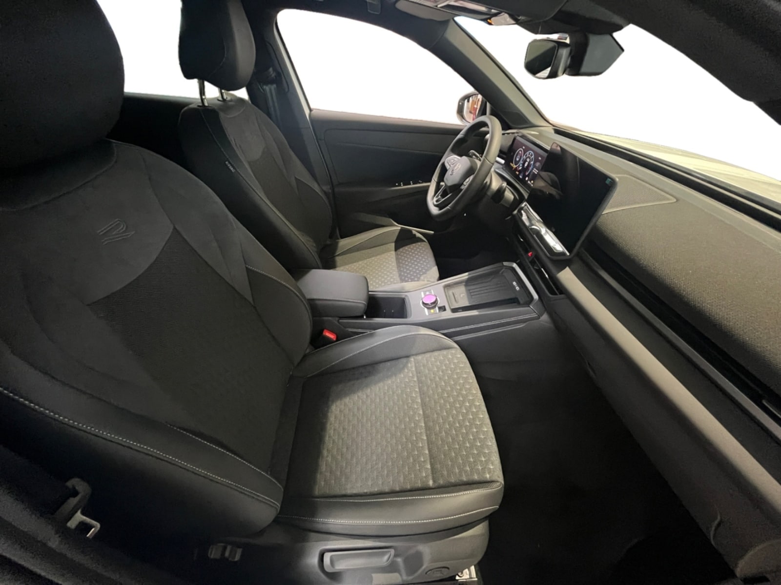 Volkswagen T-Roc – Bild 15