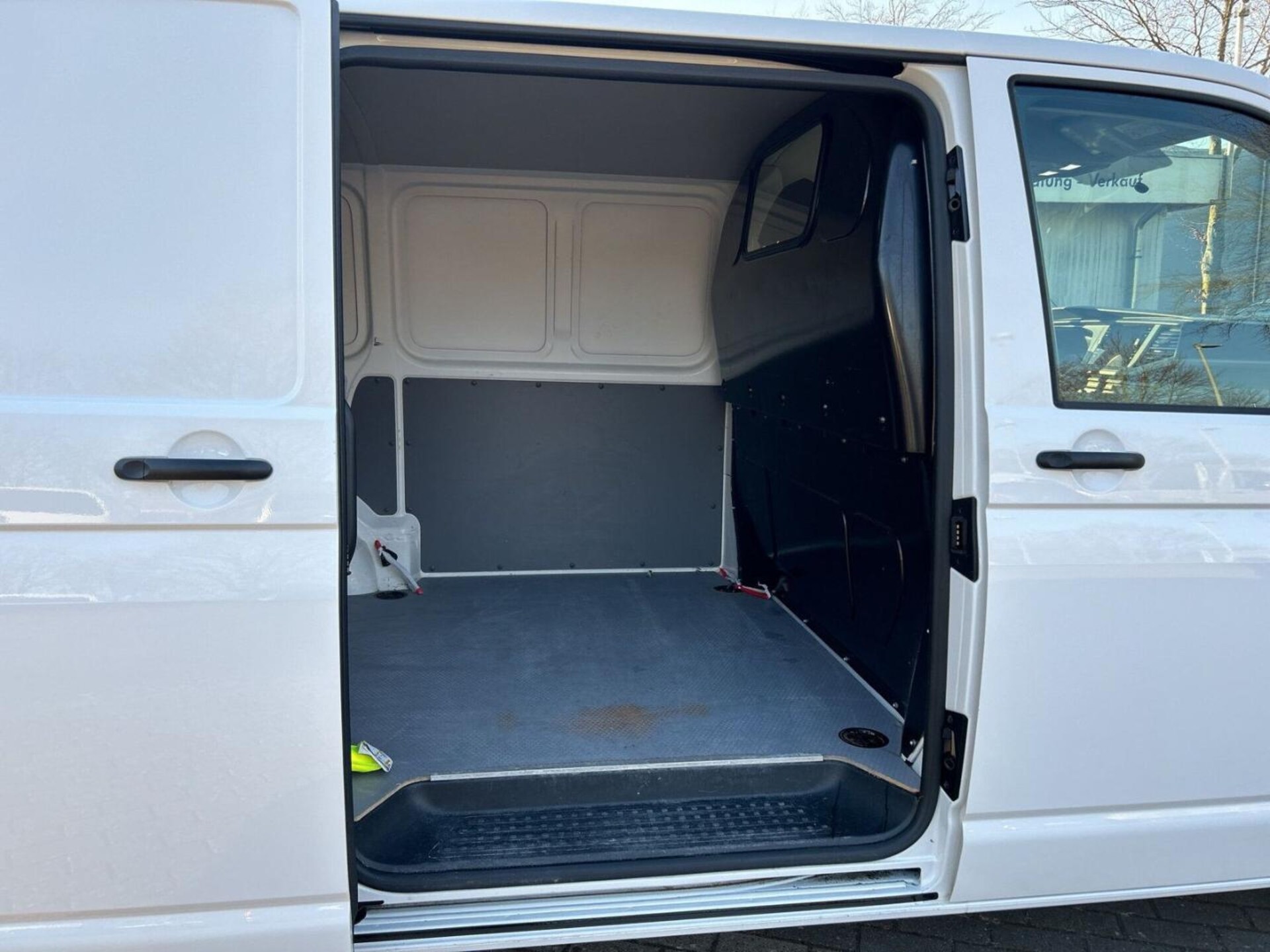 Volkswagen T6.1 Transporter Kasten kurzer Radstand
