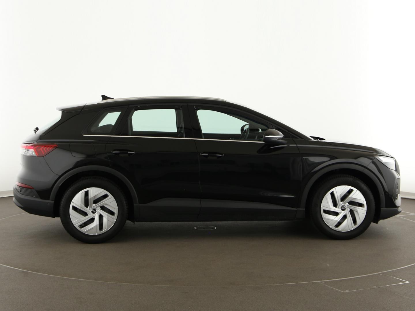 Image about Audi Q4 e-tron 40 e-tron