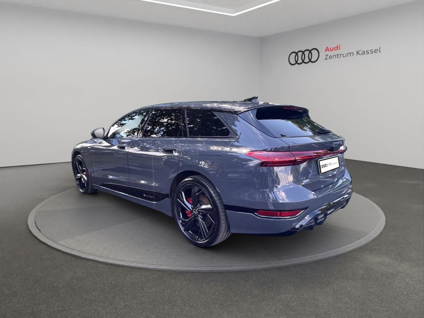 Bild über Audi A6 Avant e-tron e-tron quattro - für weitere Informationen kontaktieren Sie den Audi Partner