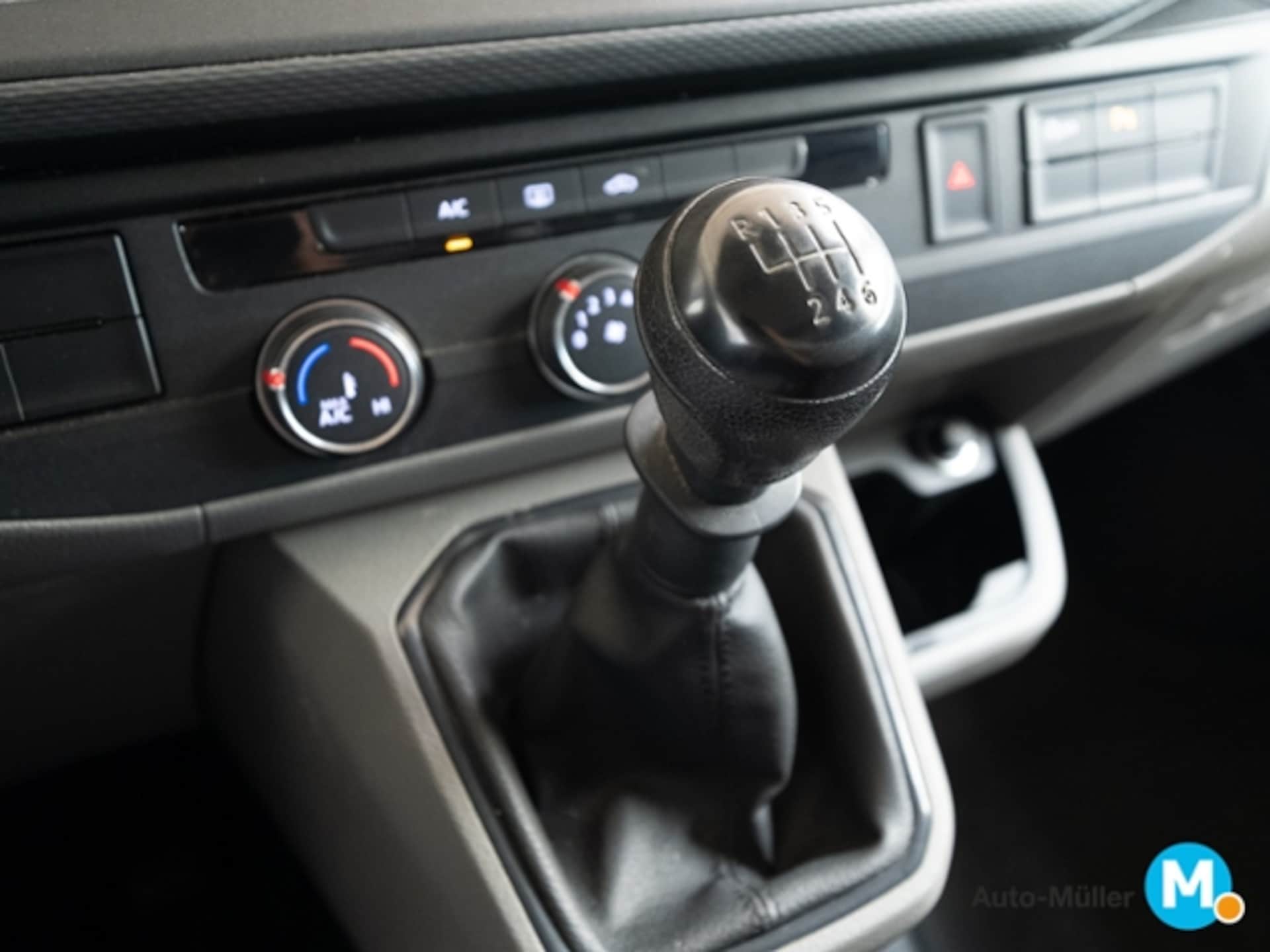 Volkswagen T6.1 Transporter Kasten kurzer Radstand