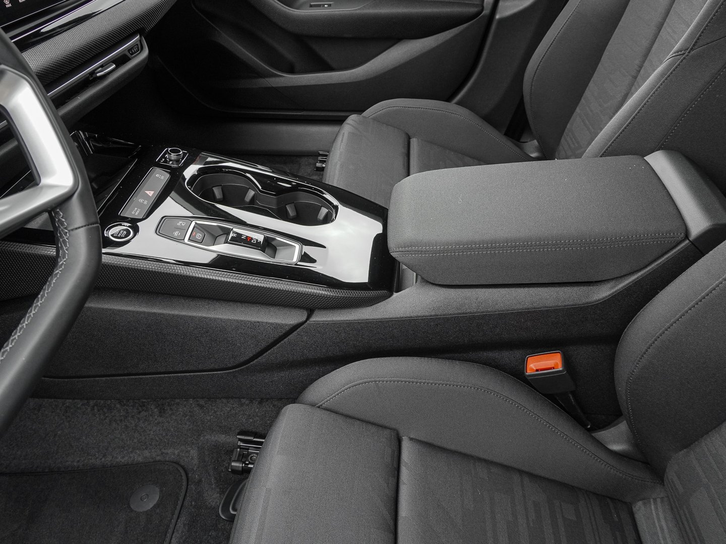 Bild über Audi A5 Avant TFSI S tronic - für weitere Informationen kontaktieren Sie den Audi Partner