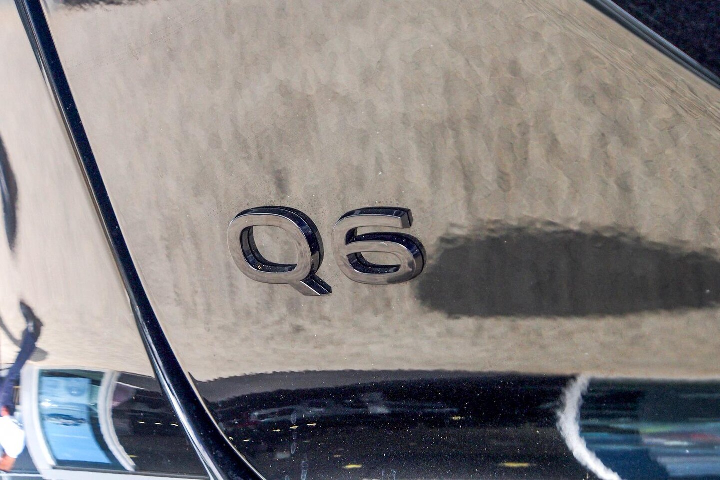 Image about Audi Q6 SUV e-tron e-tron