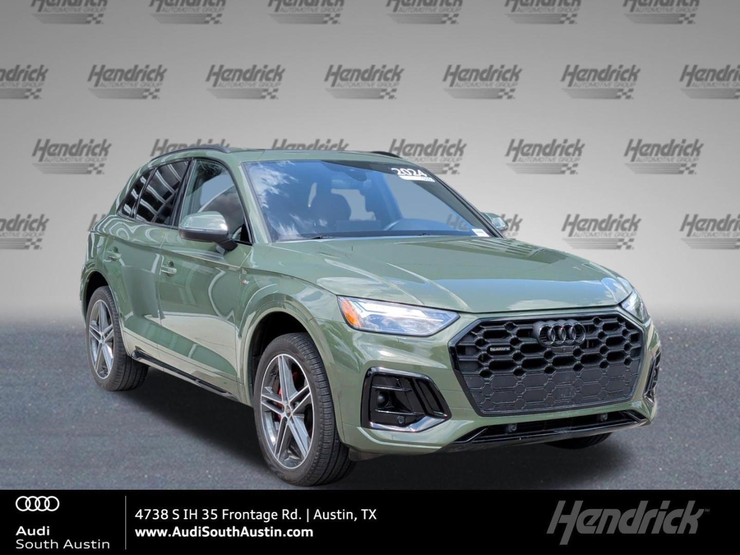 2024 Audi Q5 55 e Premium Plus's photo