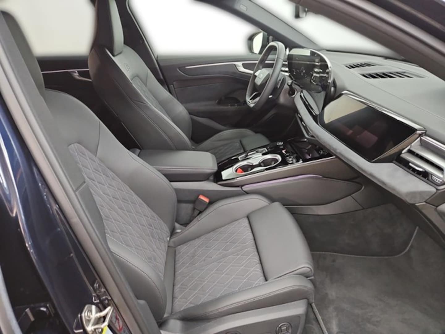 Bild über Audi A6 Avant edition one TDI quattro 150 kW S tronic - für weitere Informationen kontaktieren Sie den Audi Partner