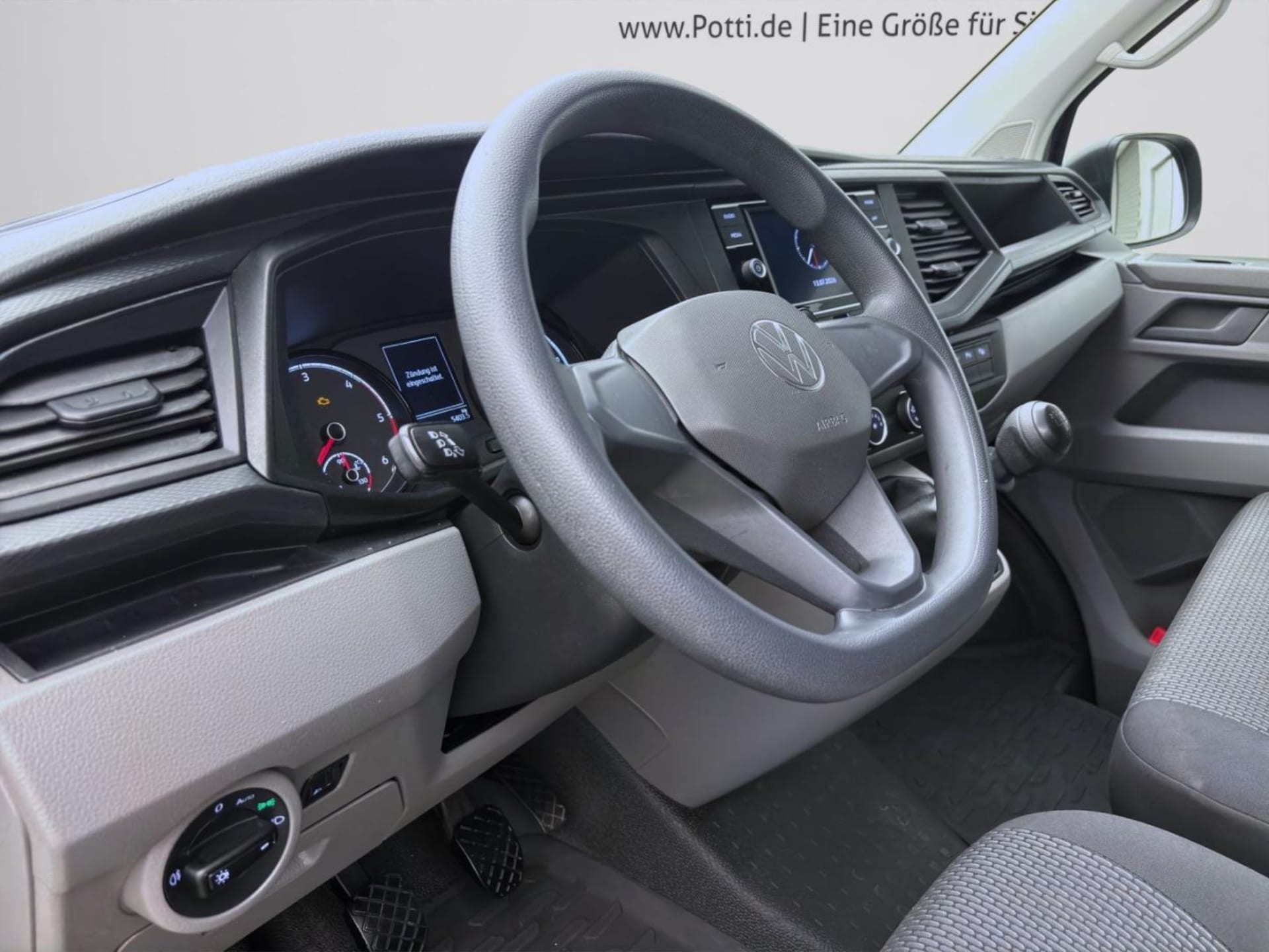 Volkswagen T6.1 Transporter Kombi kurzer Radstand