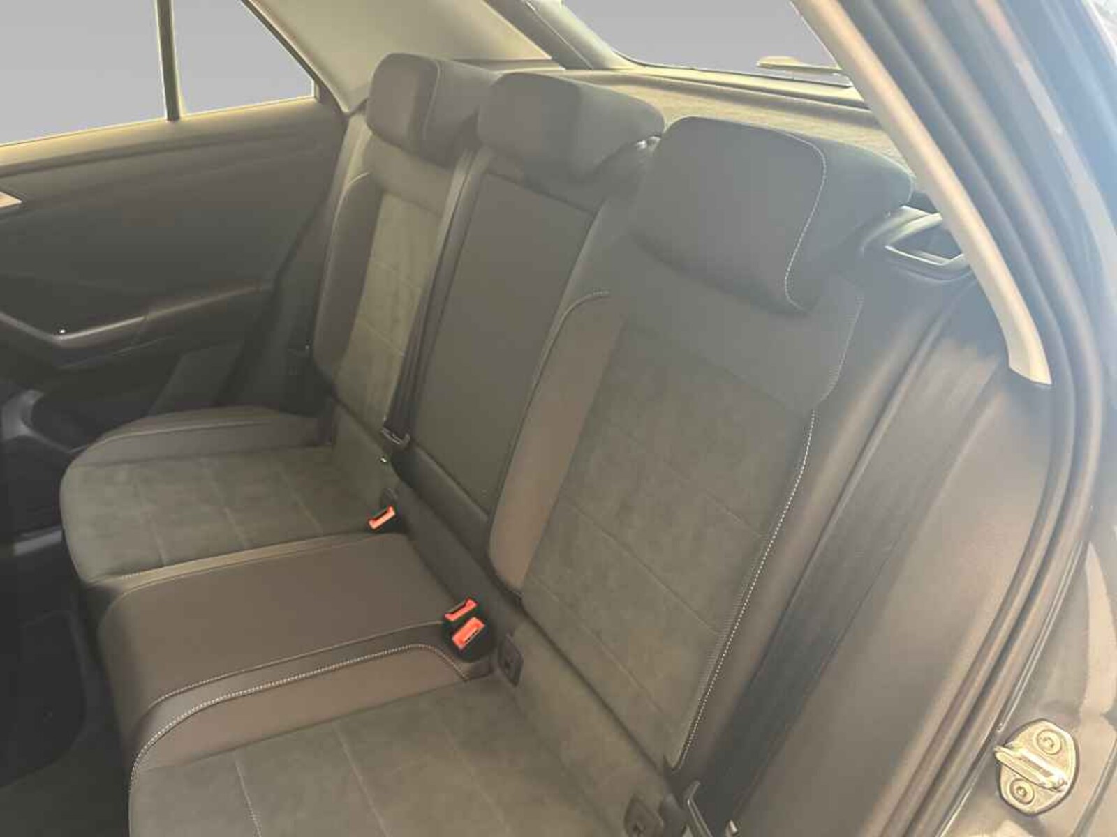 Volkswagen T-Roc – Bild 12