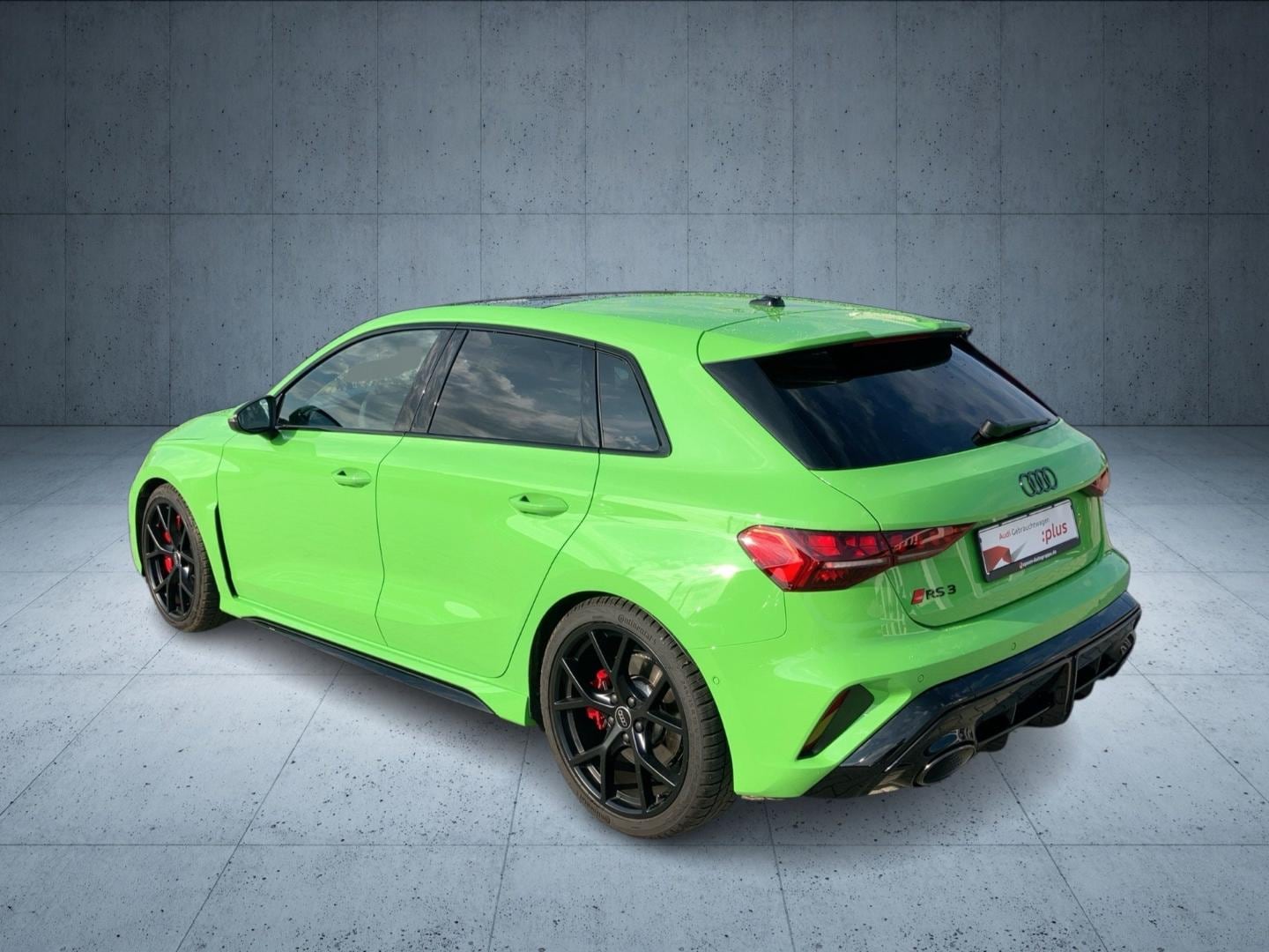 Bild über Audi RS 3 Sportback TFSI quattro S tronic - für weitere Informationen kontaktieren Sie den Audi Partner